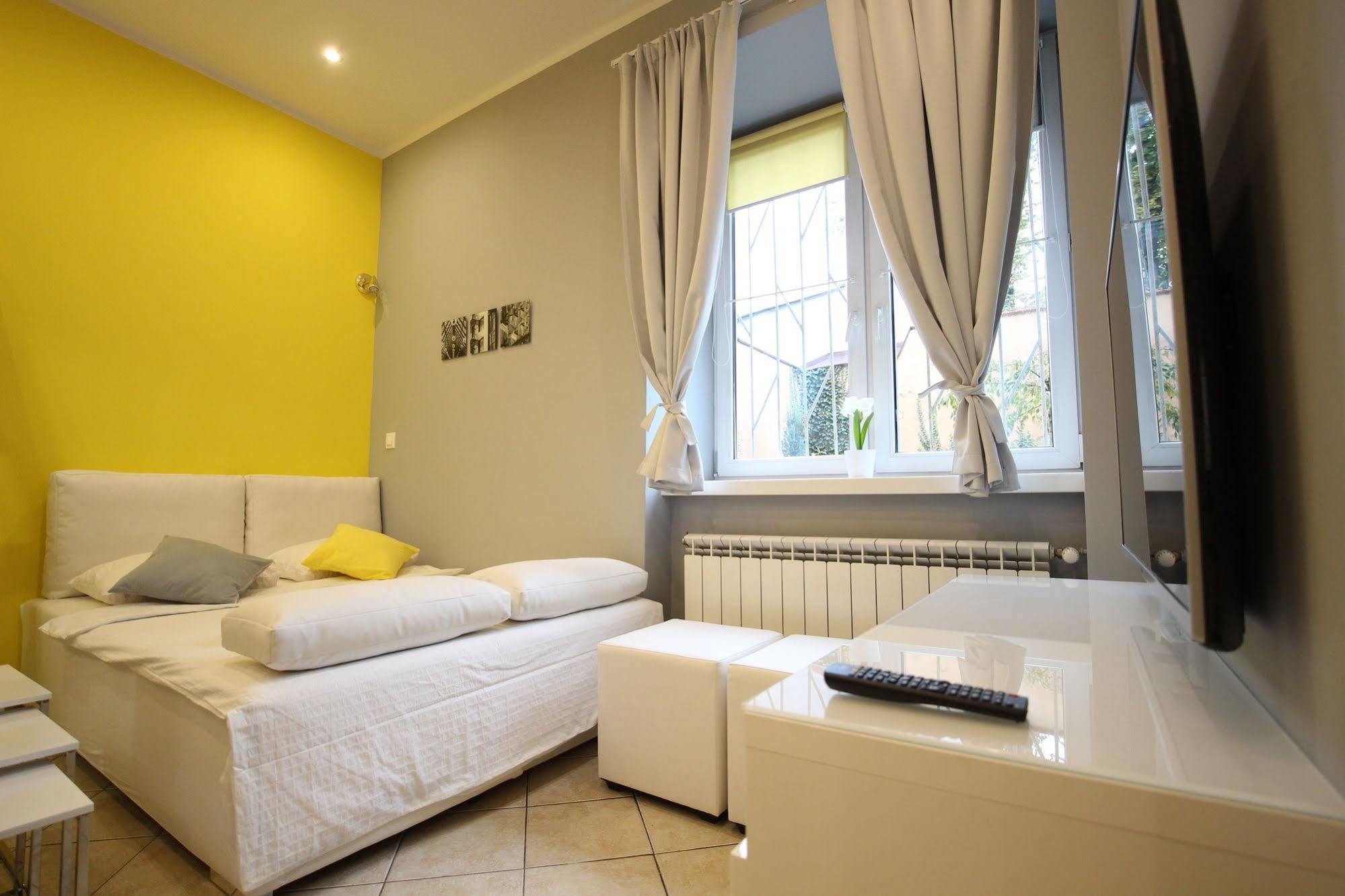 Rainbow Apartments 3 คราคูฟ ภายนอก รูปภาพ